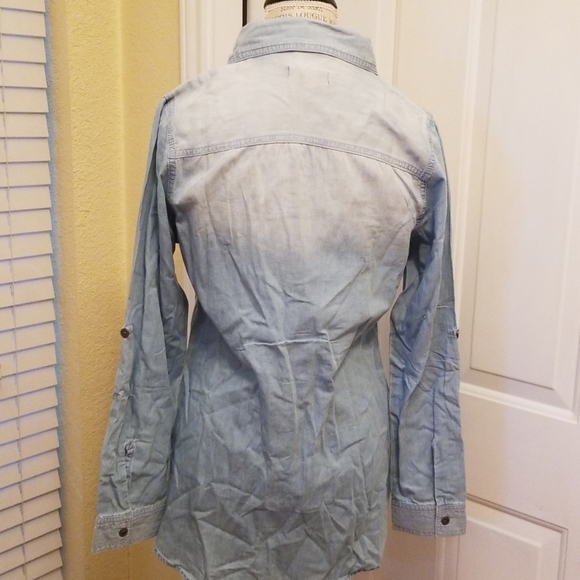 Red Jeans NYC  Denim Shirt - Picture 3 of 8